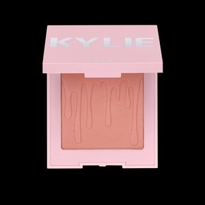 KYLIE COSMETICS (WE'RE GOING SHOPPING BLUSH)